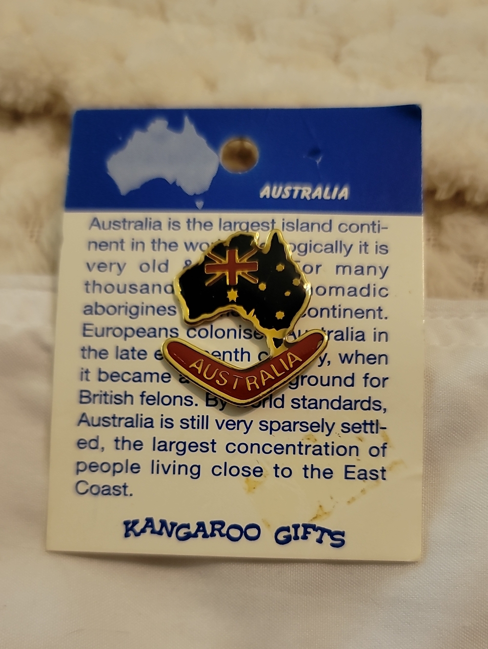 Australia Map Flag Enamel Pin - Black & Gold with Red Banner (48)